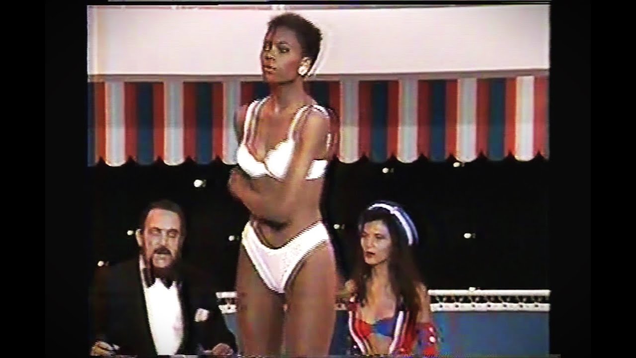 Programa Cocktail 🍸do Miele SBT 1992 a Deusa de Ébano Maysa Dança e Strip Parcial (Trecho de VHS)✔️