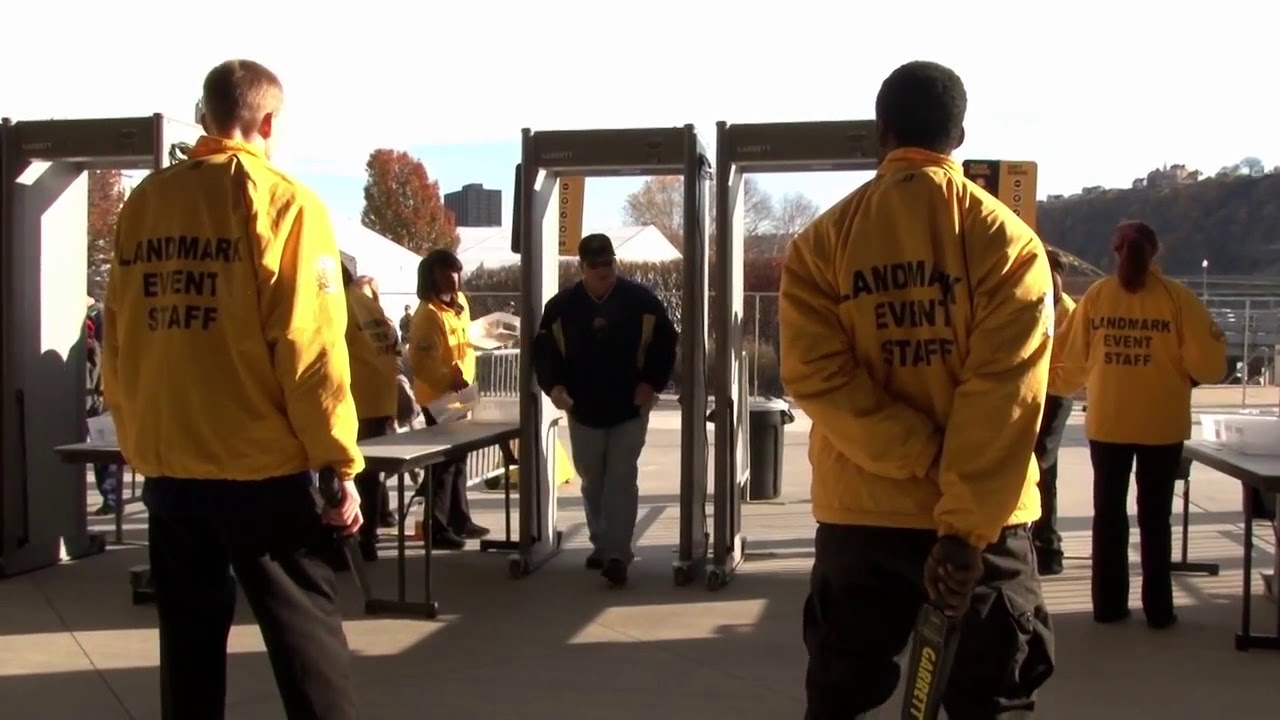 Professional walk through metal detector - Garrett PD 6500i
