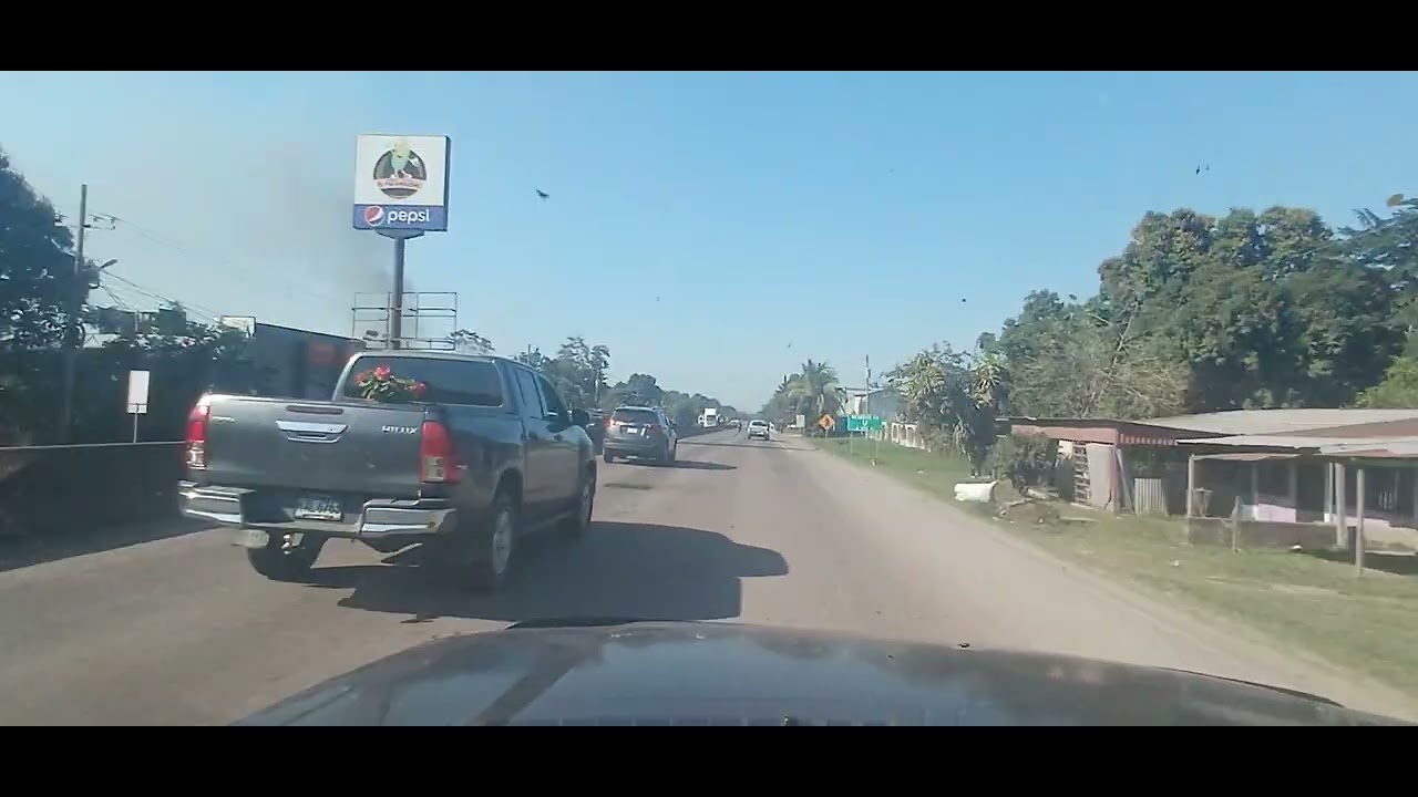 La recta en yojoa completa