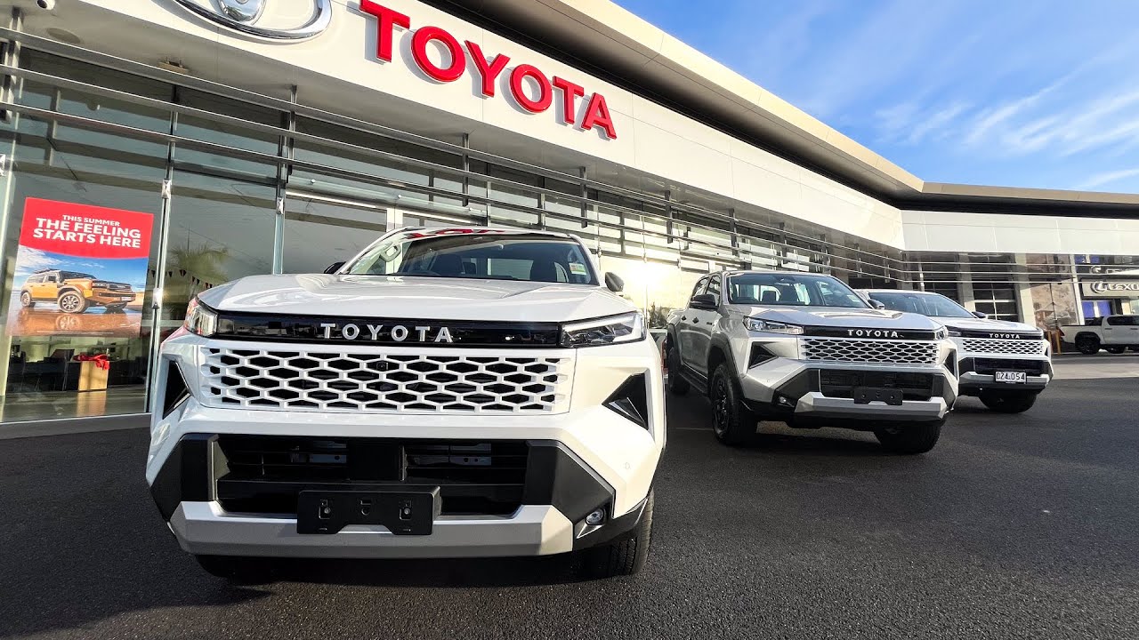 НОВЫЙ TOYOTA HILUX УЖЕ В ПРОДАЖЕ! // Первые впечатления и обзор