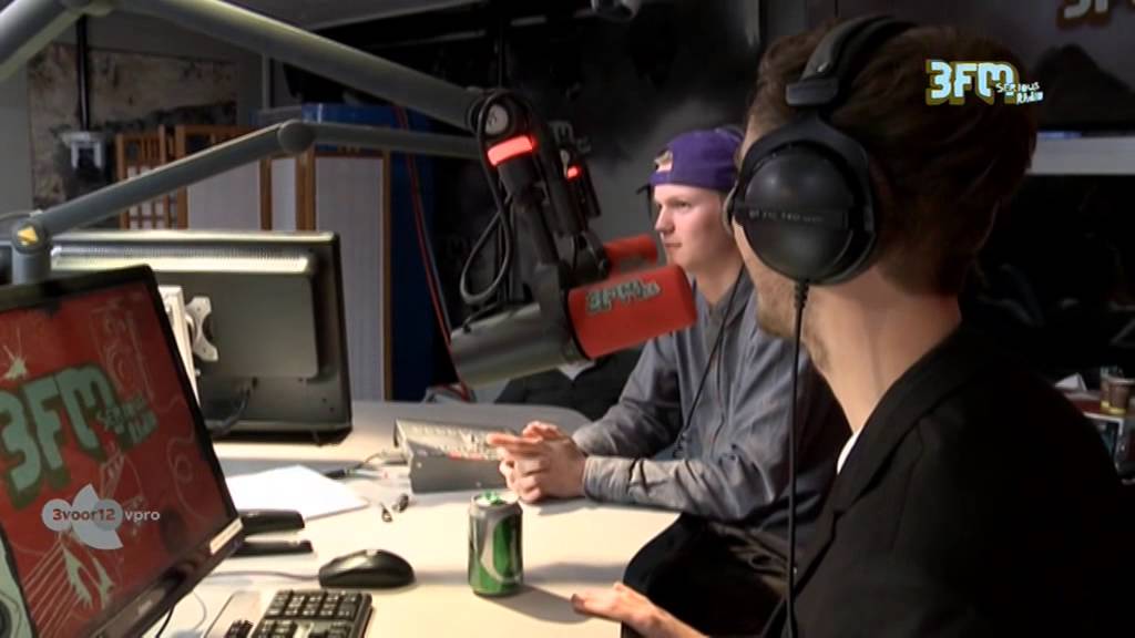Interview met Ares, Live bij 3voor12 Radio
