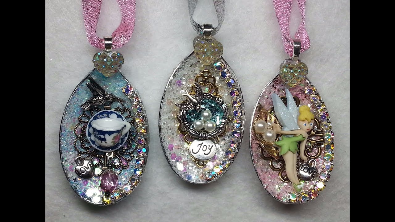 DIY~Gorgeous Sparkly Plastic Spoon Ornaments From D.T.! Amazing!