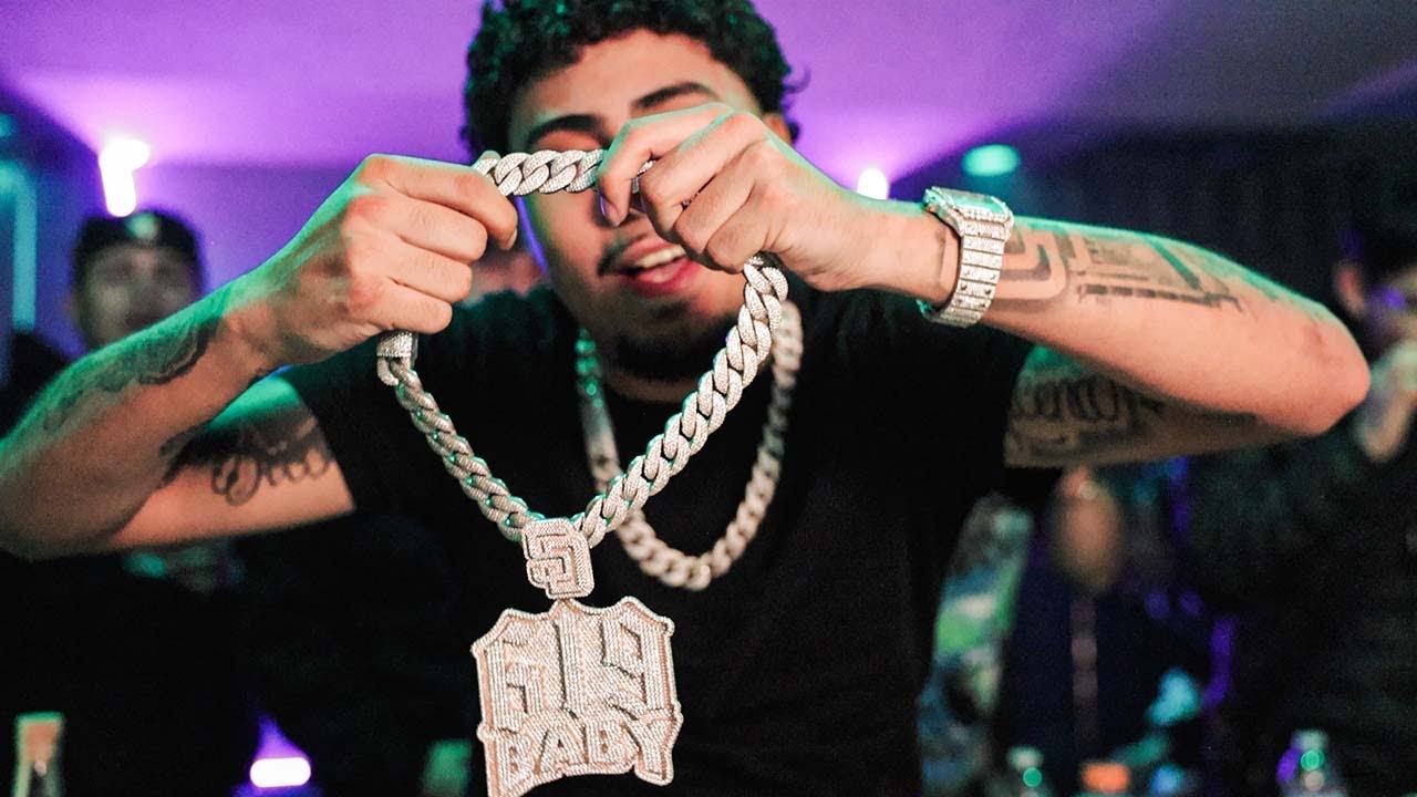 Lil Maru - Men In Black (Official Music Video)