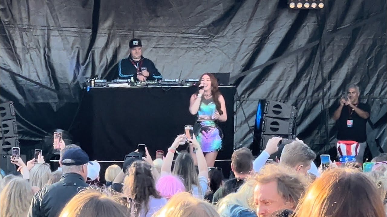 Natasha Hamilton (Atomic Kitten) - The Tide Is High @ Helsinki City Festival 2024