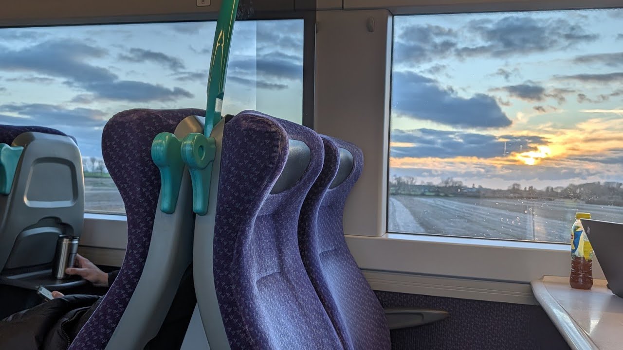 Train journey from Norwich to Thetford - includes pig farms 🐖🐷🐖🐷