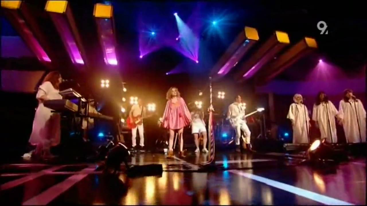 Goldfrapp - Caravan Girl [Live at Jools' Holland]
