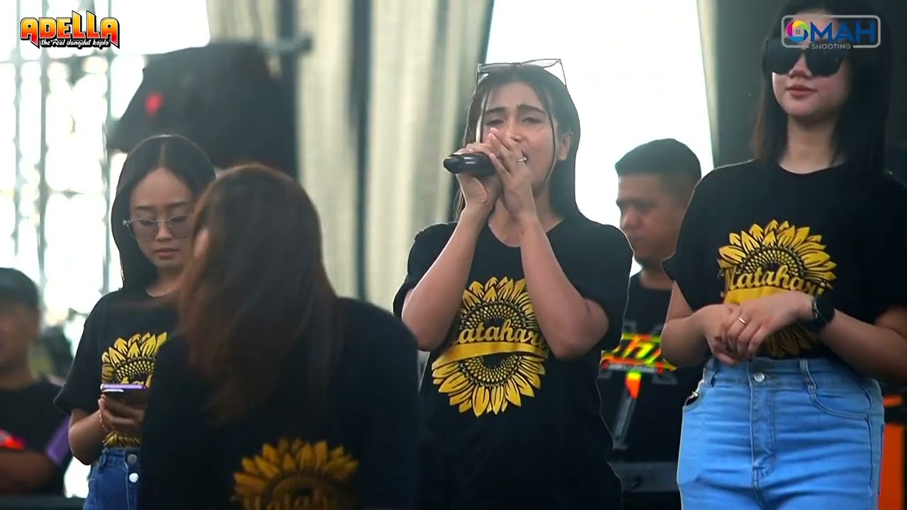 ADELLA LIVE MATAHARI SEBUJUR BANGKAI