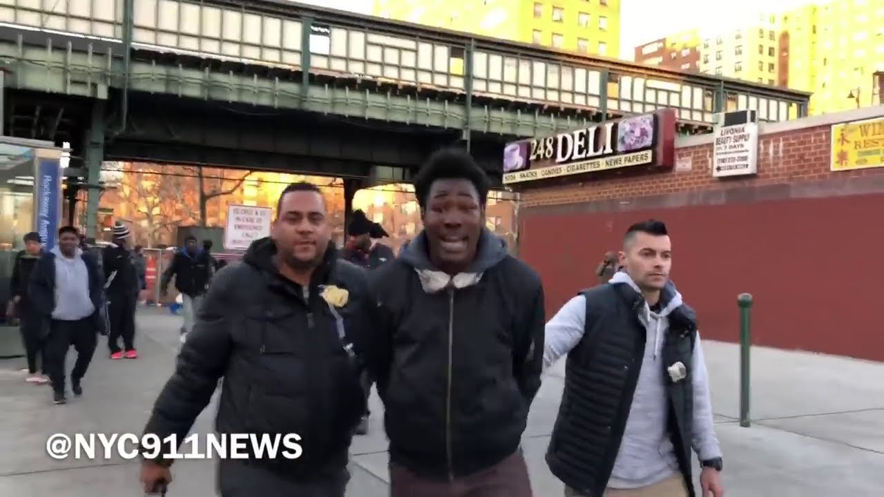 NYPD Arrests Teen Selling Subway Swipes, Threatens Cops