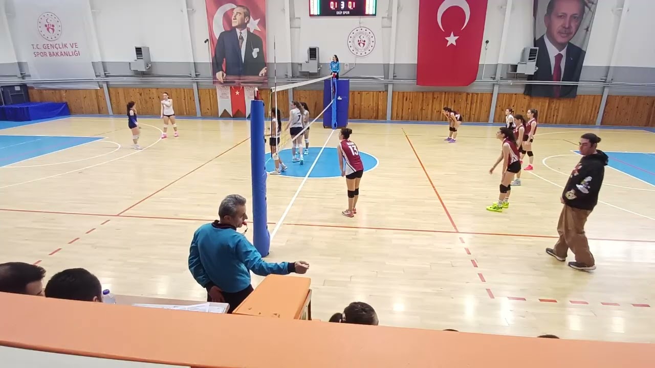 İtü küçük kızlar voleybol 