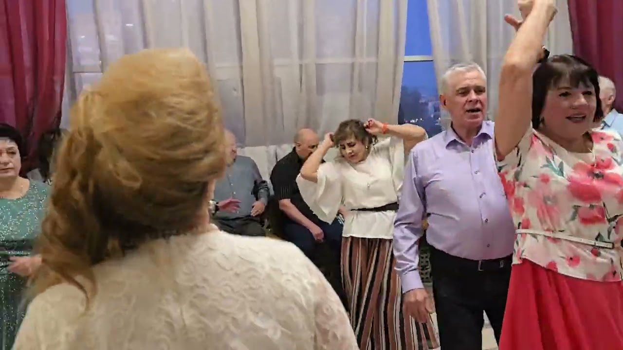 Белые ромашки... 07.03.26...