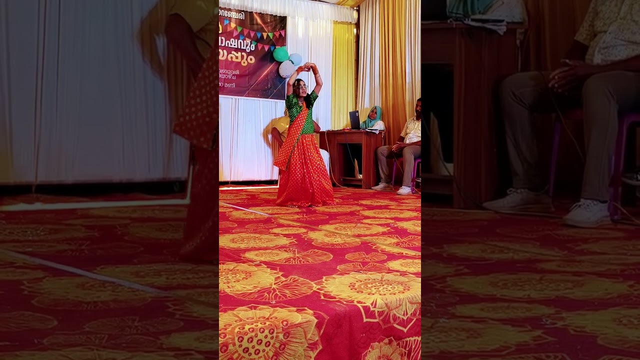 San sananare... Stage performance