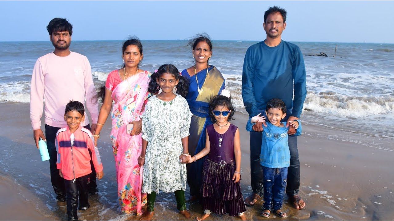 ఆదివారం ఆరాధన పిల్లలందరూ ఆరాధిస్తున్నారు దేవుడికి మహిమ కలుగును గాక