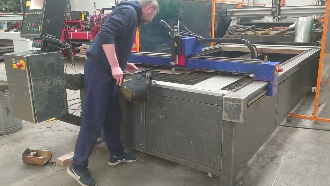 Esprit Arrow CNC Plasma Hypertherm Edge Control with Powermax 65 SYNC