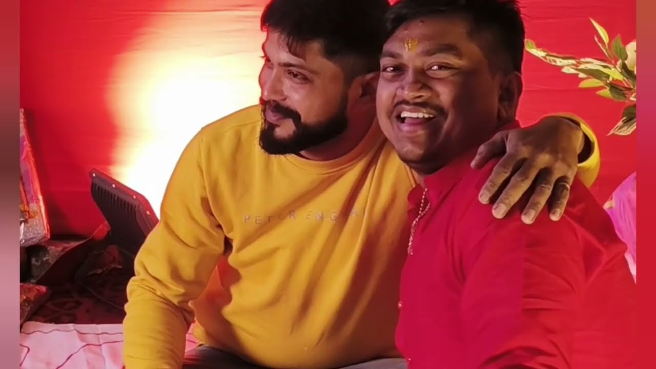 আশীর্বাদে বসেও ছেলের শান্তি নেই। 🤣