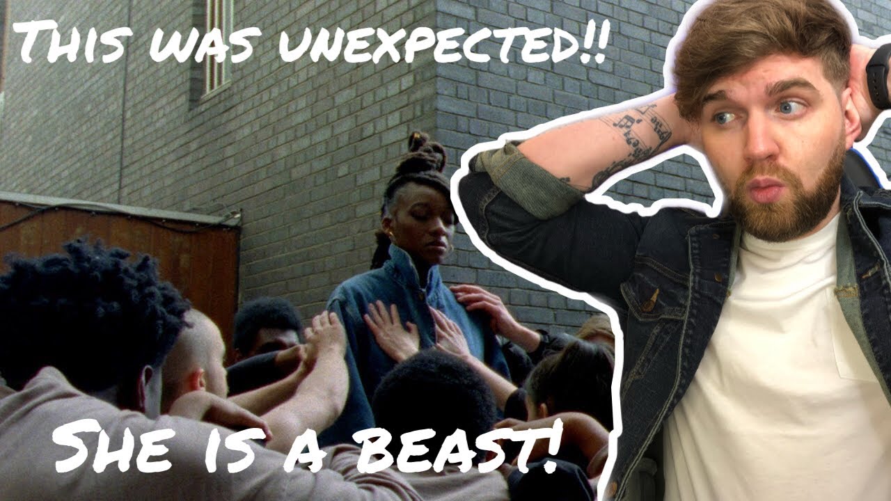 [American Ghostwriter] Reacts to: Little Simz- Introvert - Woah! This needs to be heard! 👏