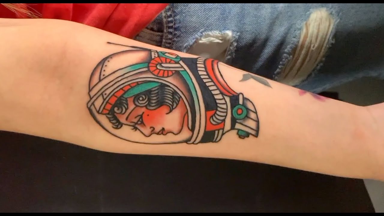 Traditional Tattoo - Space Girl - Real Speed Tattooing by Jorge Ramirez