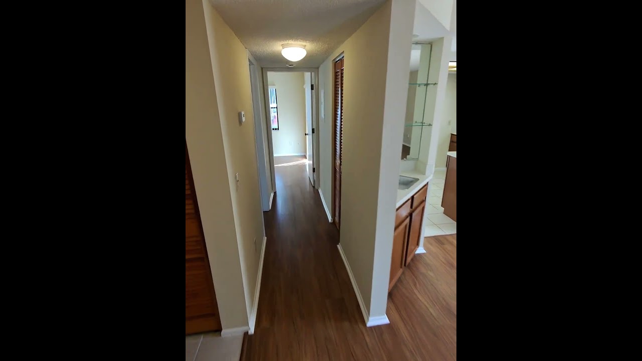 10 Woodlake Pl #10 | Oldsmar, FL | 2BR Rental Walkthrough #OldsmarRental#FloridaRental#ForRent
