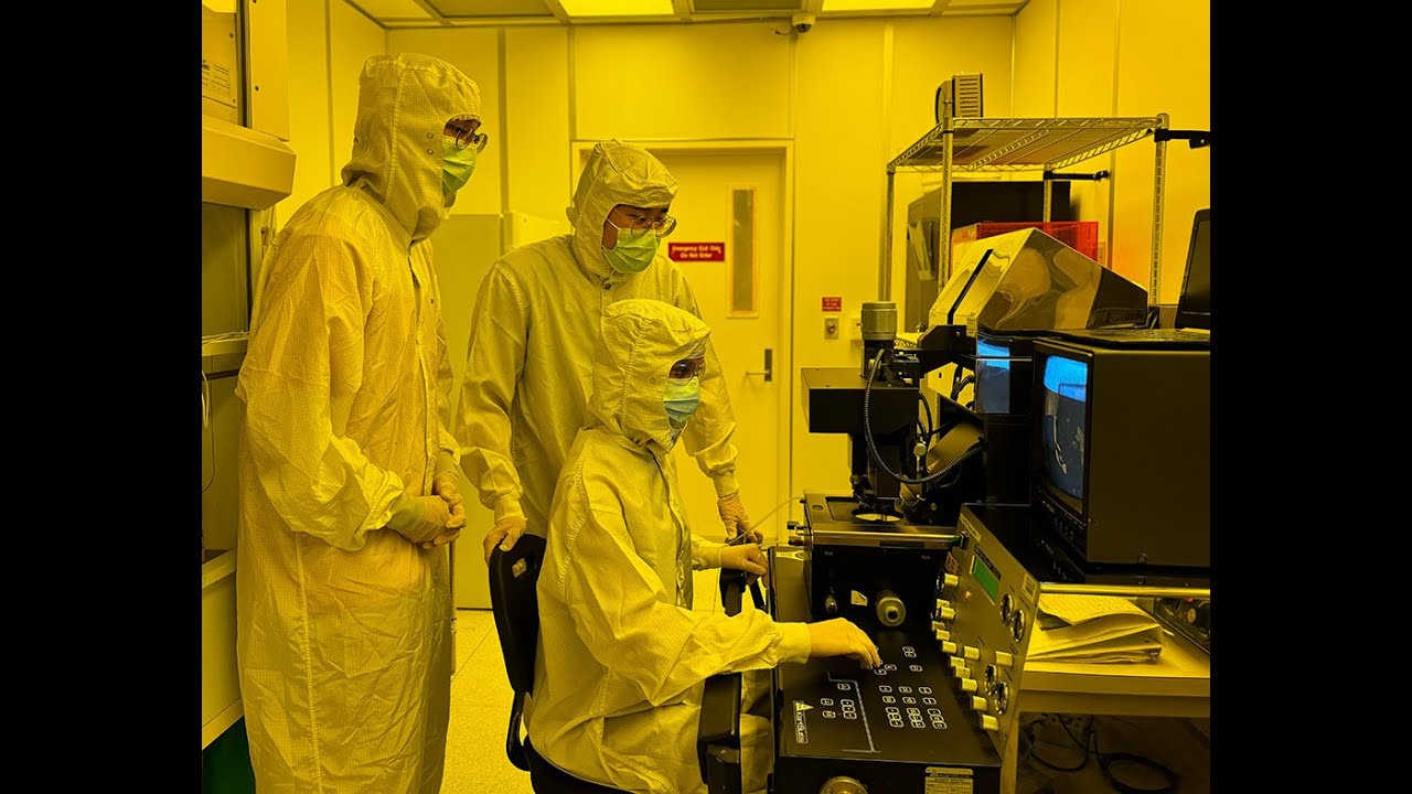 Clean room microfabrication class for UCI undergrads