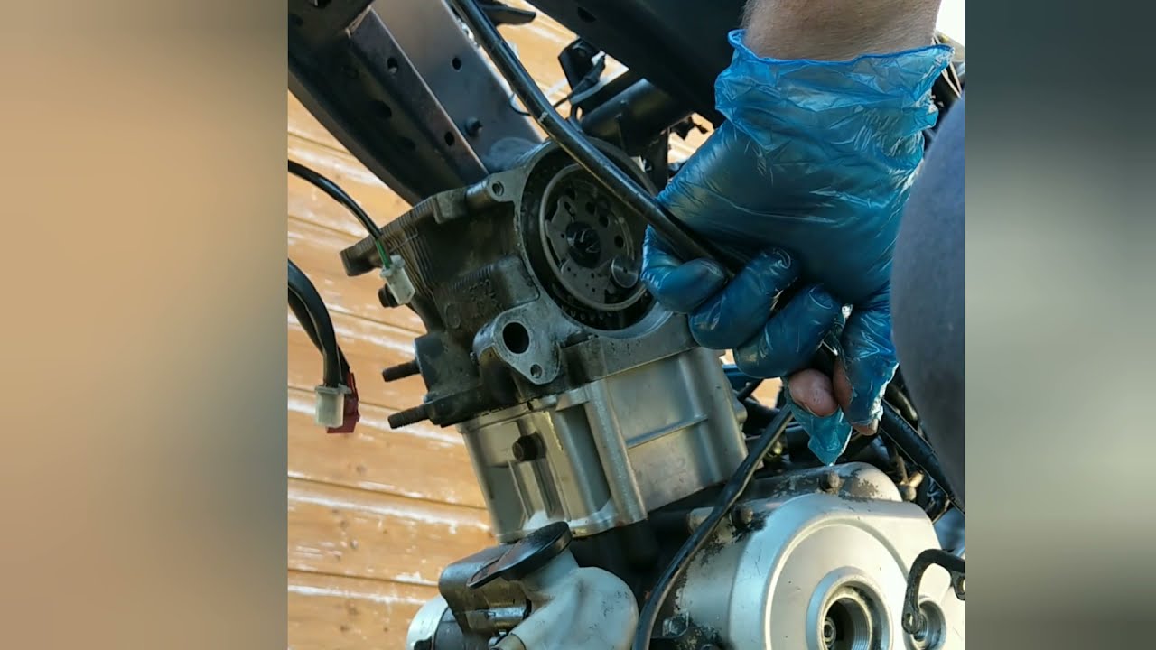 Part 5. 2014 Yamaha YZF-R125 new cylinder, piston & camshaft.