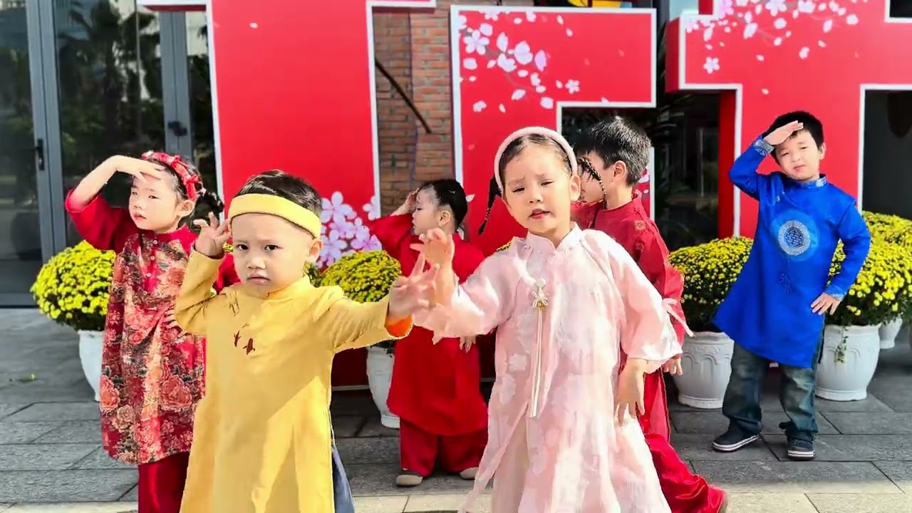 Bài hát: Chuyện cũ bỏ qua