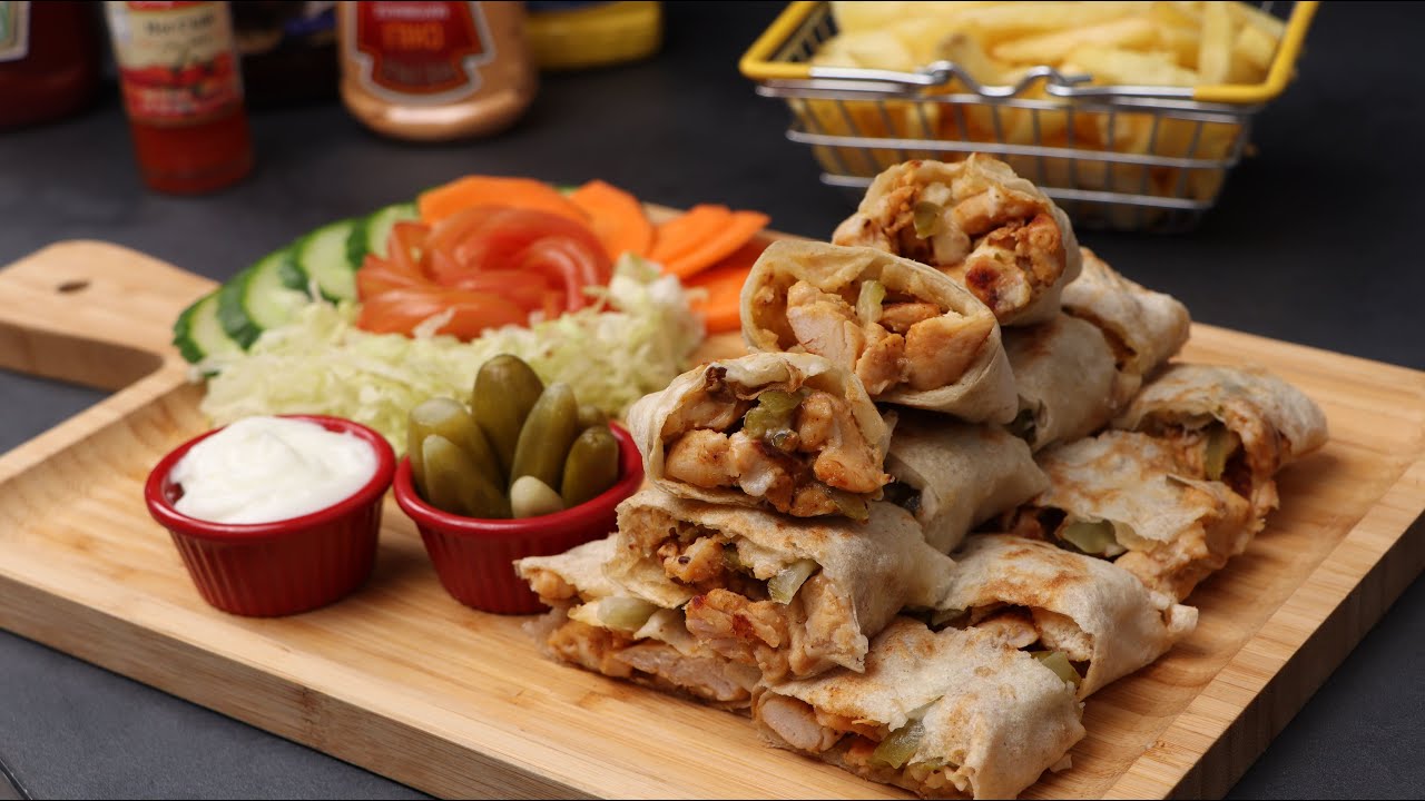 شاورما الدجاج + صوص المثومة 😍👌