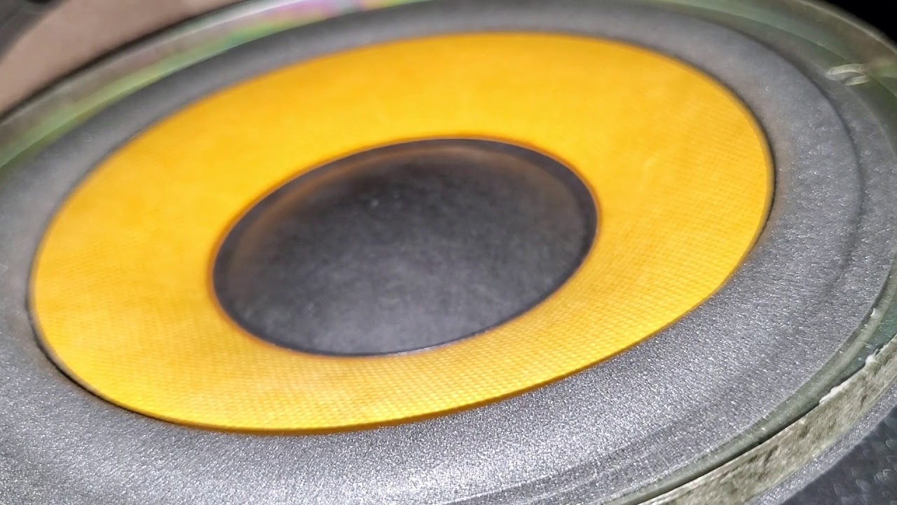 Panasonic SA-AK33 subwoofer free air excursion test!