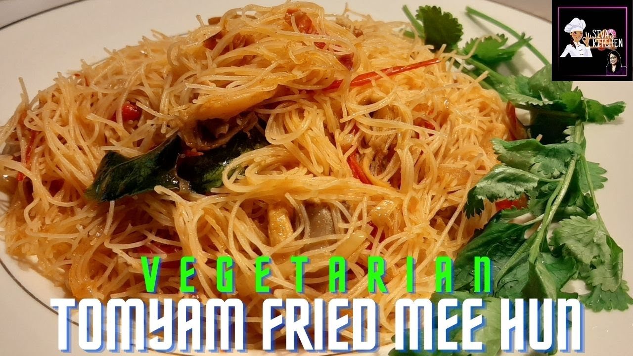 Vegetarian Tom Yam Fried Noodles   Mi Hun Goreng Tom Yam dengan Tempeh