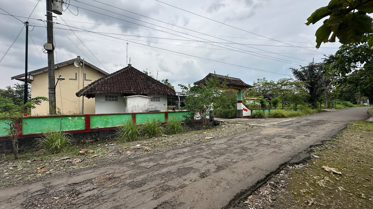 Tanah bagus pinggir jalan aspal dekat sekolahan