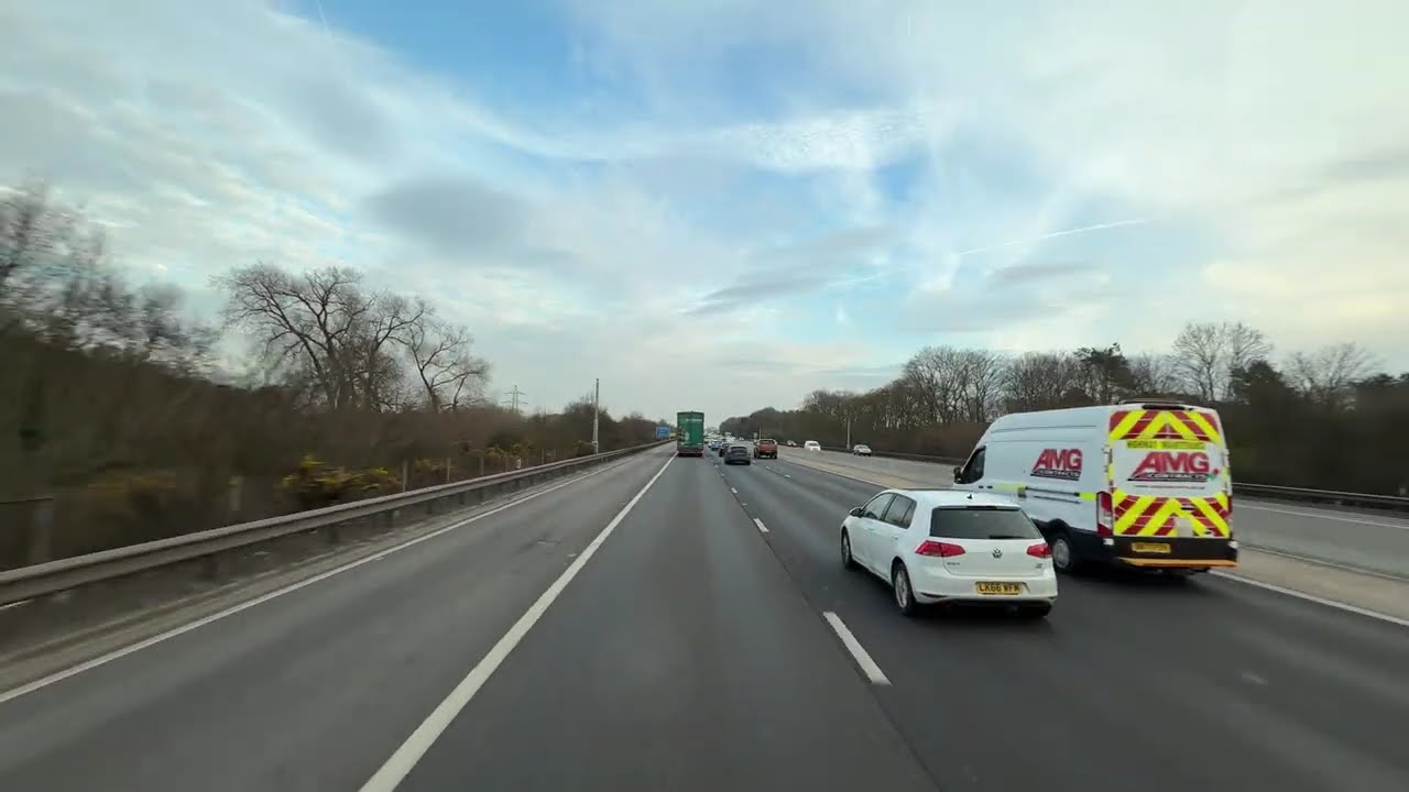 Driving in the UK Motorway M1 M25 A13 @midnightmotorway