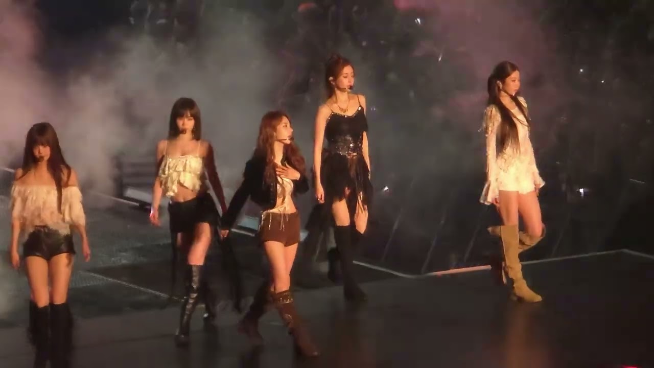 250719 LE SSERAFIM(르세라핌) 'Ash + HOT' | 2025 LE SSERAFIM TOUR 'EASY CRAZY HOT' IN TAIPEI @ NTSU ARENA