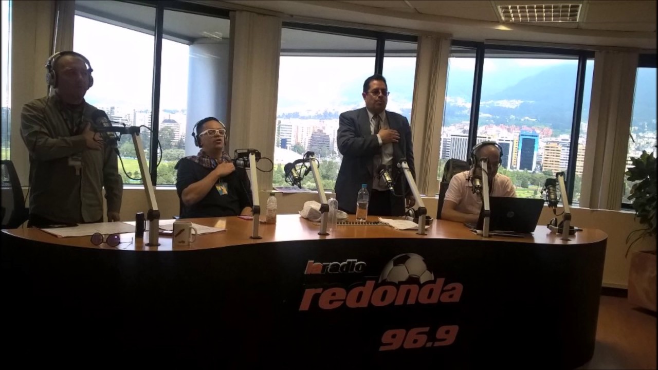 Hablando Jugadas 11/07/2017 (Música chichera: mi mosita, el conejito, etc)