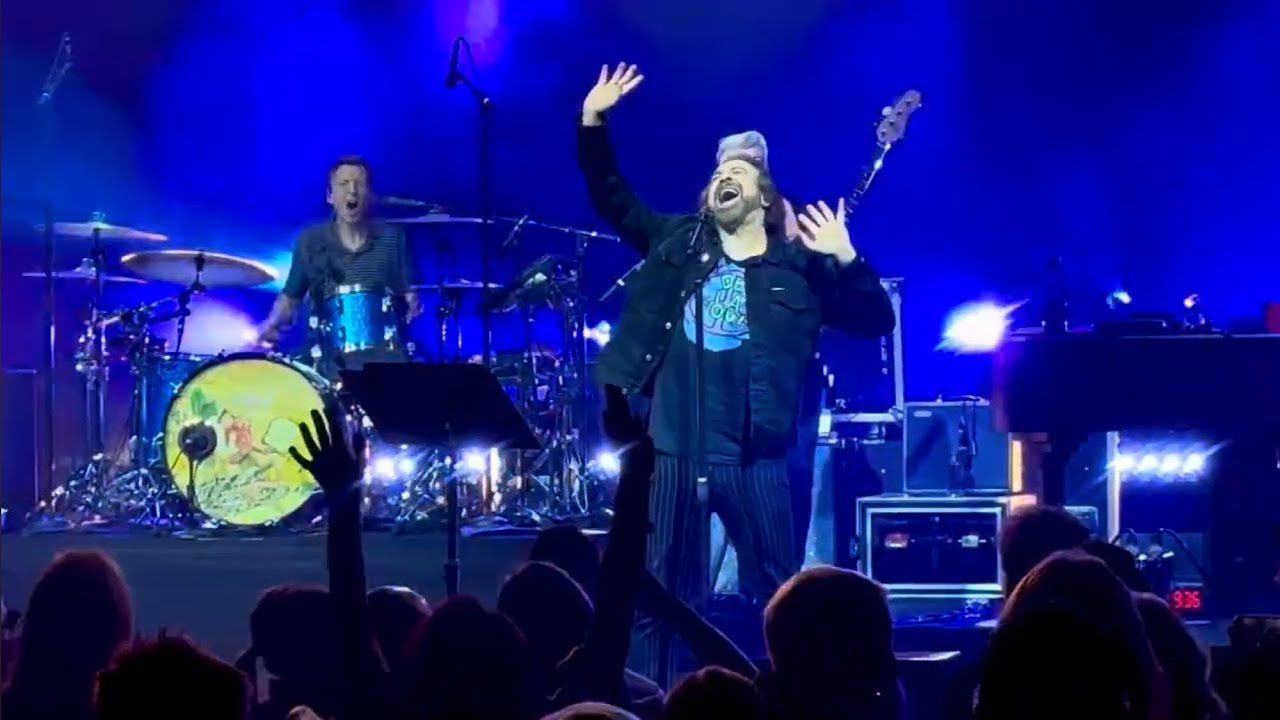 Rain King—COUNTING CROWS Live at Chateau Ste. Michelle Winery in Woodinville, WA 8/17/2025.
