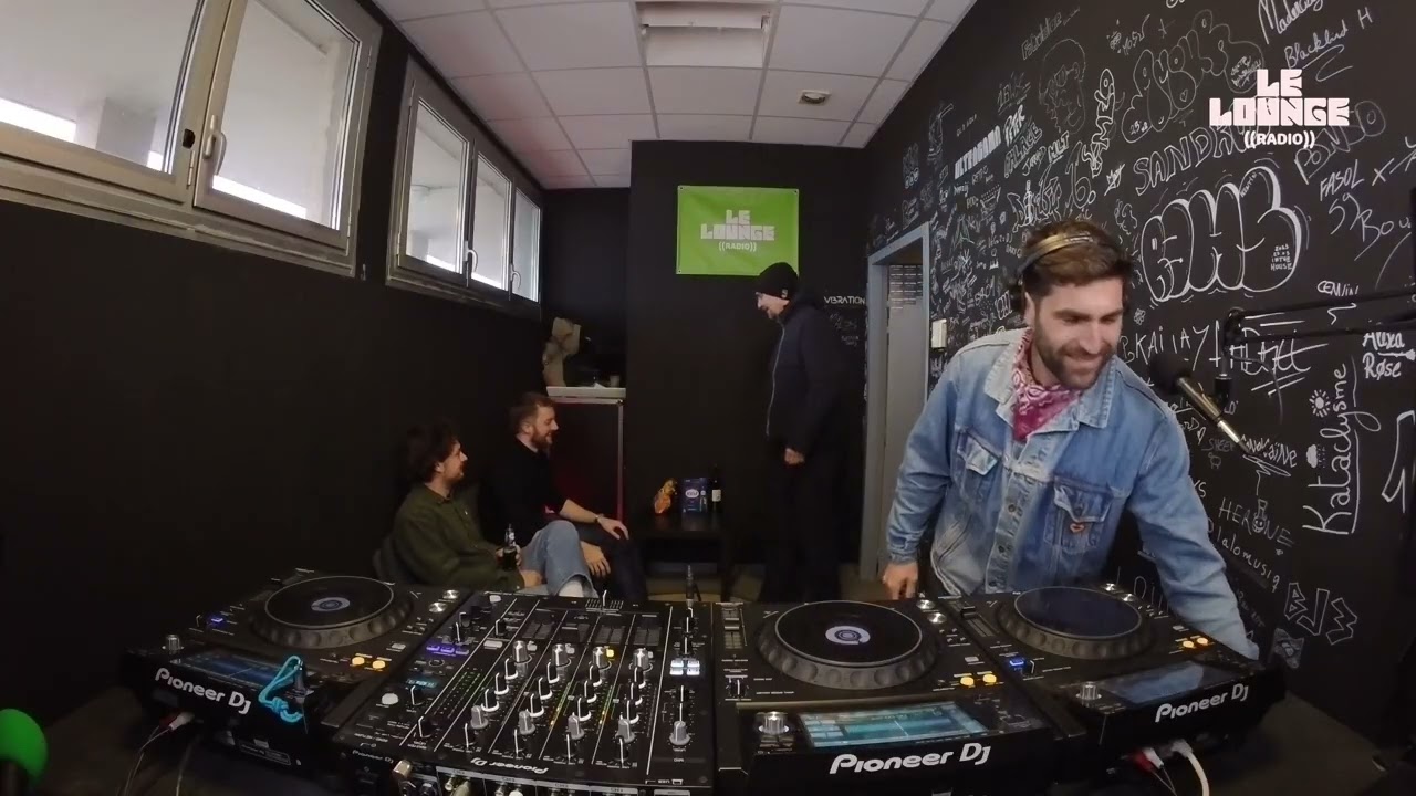 BASILE DE SURESNES (Dj Set)⎥Le Lounge