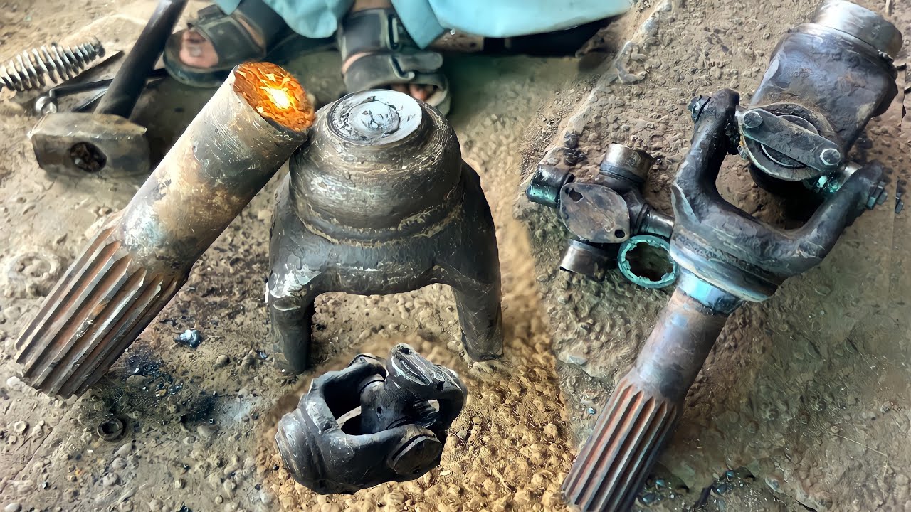How to Repair Truck Broken Drive Shaft - Drive Shaft  With Mechanic Lan,Roller Bearing Is Broken |
