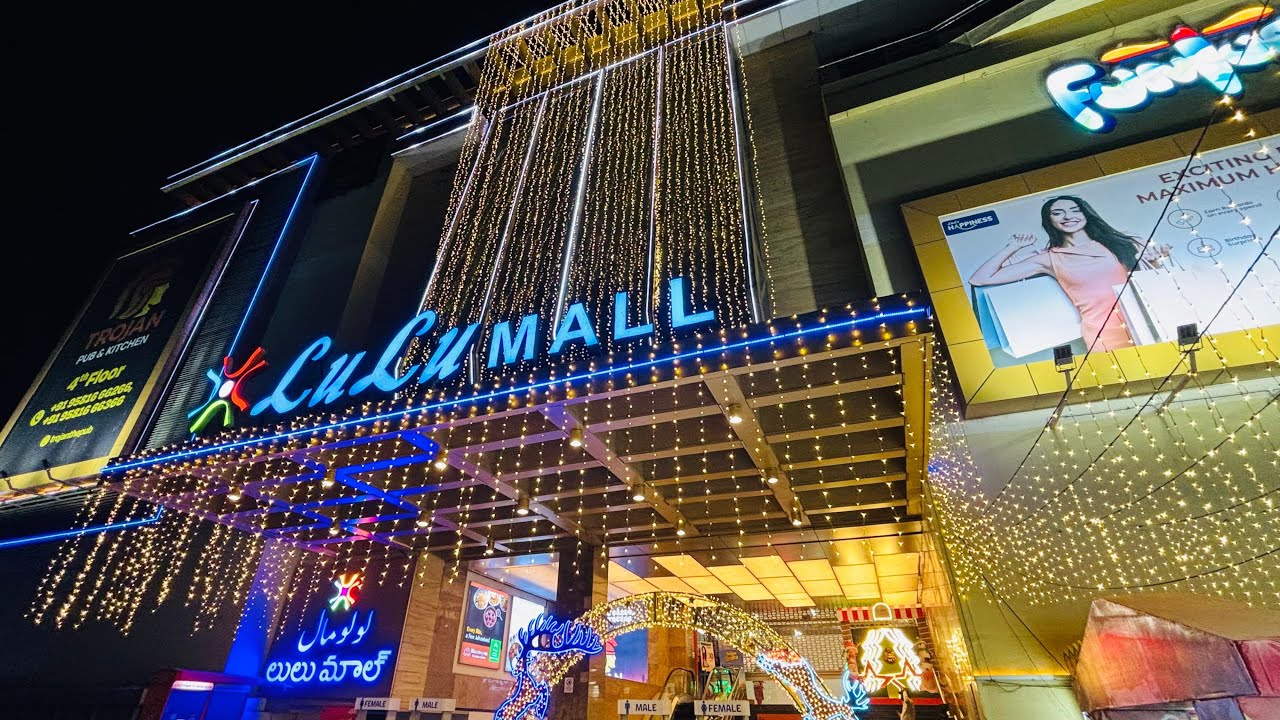 Lulu Mall Full Vlog || Christmas Celebrations || New Year 2025 || Bumper Offers