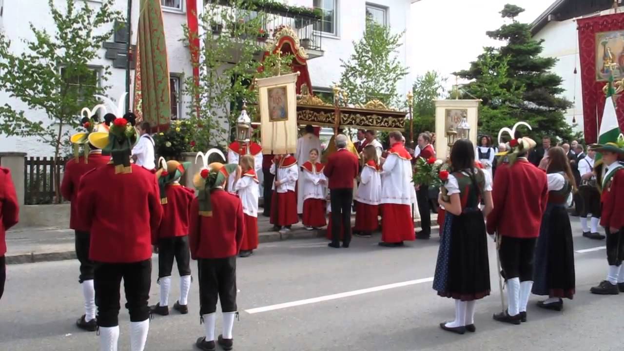 Desfile Corpus Christi, Götzens (Innsbruck, Austria)