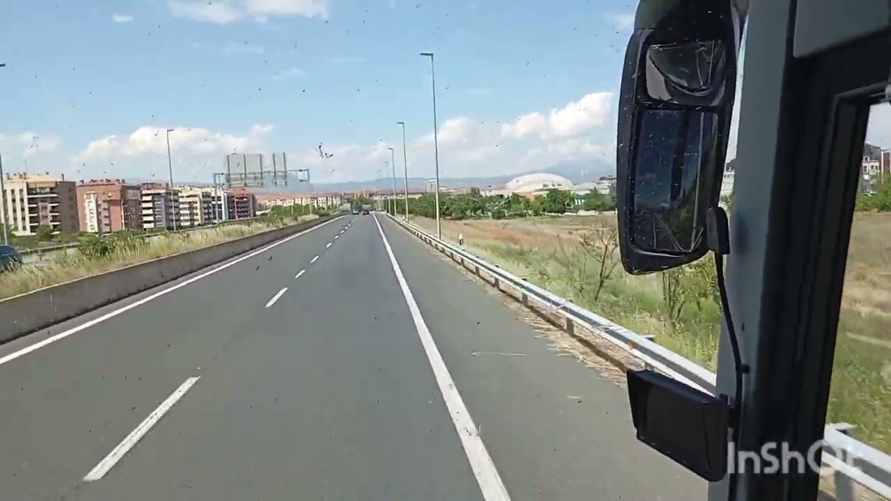 entrada a la  estación de autobuses de Logroño desde la carretera de Soria N-111