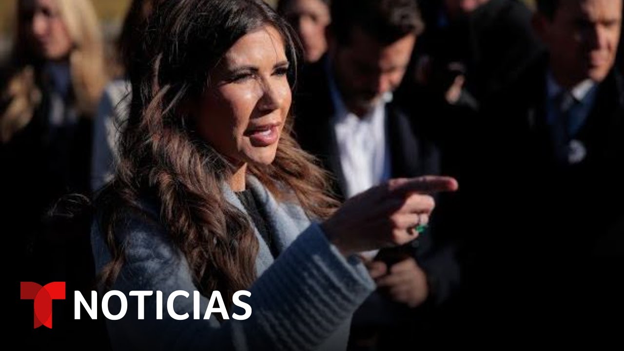 Kristi Noem ofrece declaraciones frente a la Casa Blanca