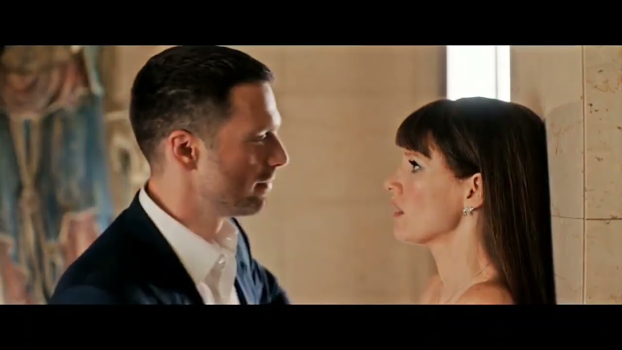 The 355 _ Kiss Scenes _ Mace and Nick (Jessica Chastain and Sebastian Stan)