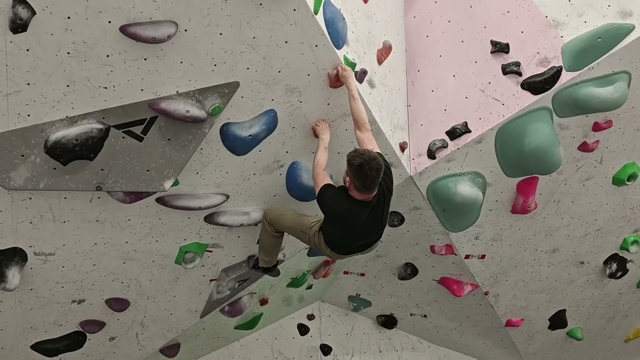 Bouldering 6a+,6b