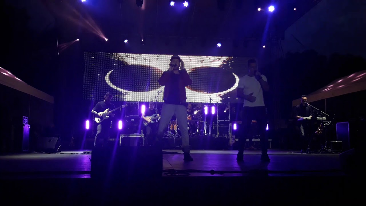 WellHello koncert Sz&eacute;kesfeh&eacute;rv&aacute;r - Zuhanj bel&eacute;m