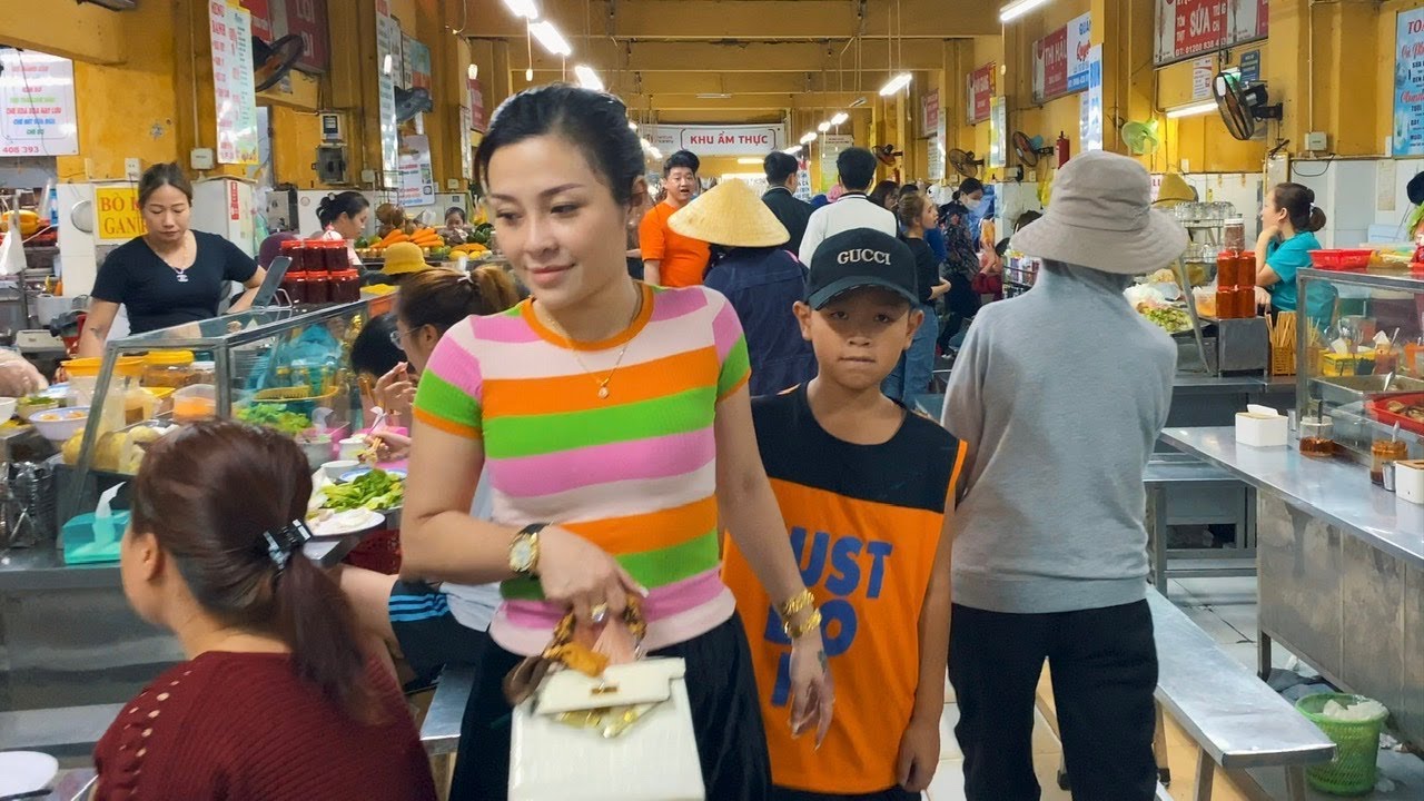 【🇻🇳 4K】Vietnamese Market Before Lunar New Year - Da Nang Con Market Walking Tour
