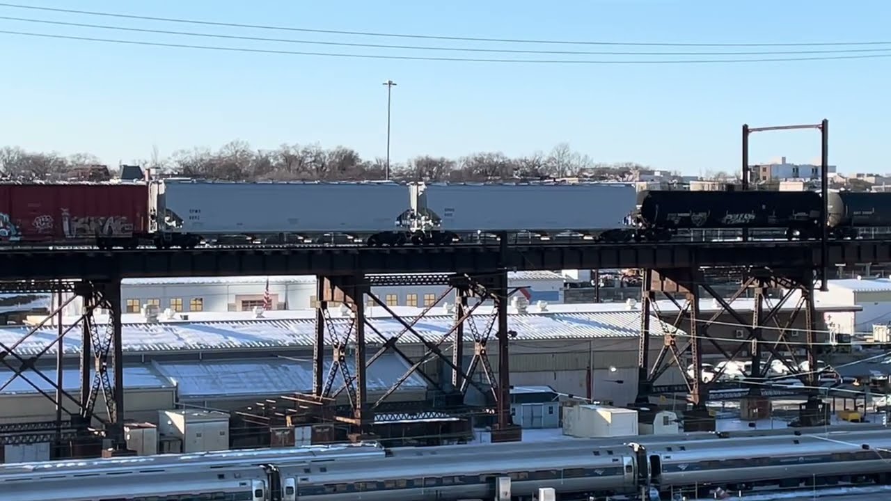 CSX M403 On The High Line With a SD70MAC leader 
