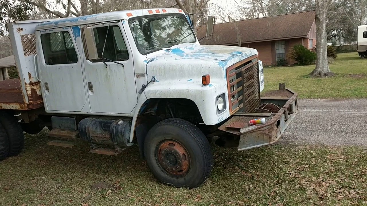 1983 International S1824 4x4 crew cab with winch
