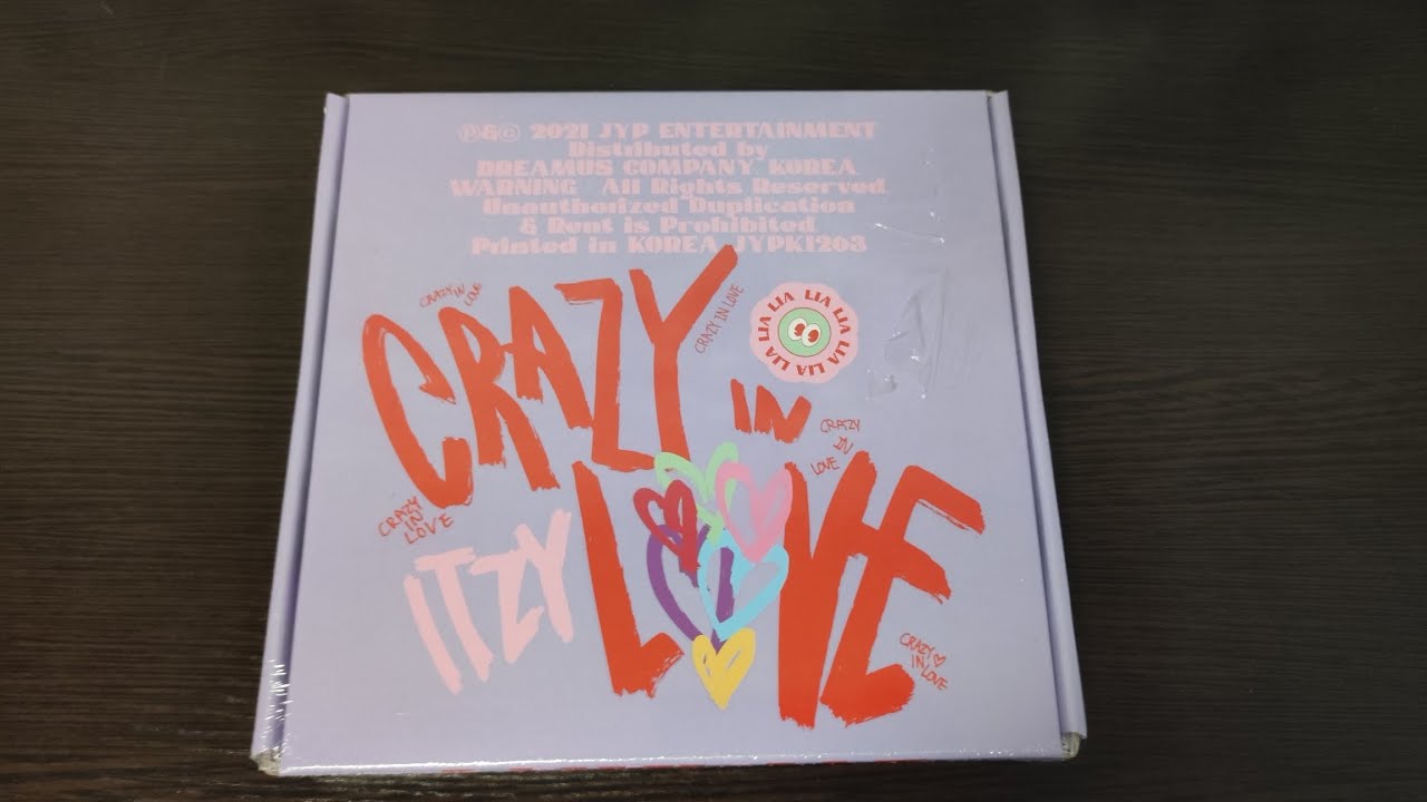 Распаковка альбома ITZY /Unboxing ITZY Crazy In Love (Lia Ver.)