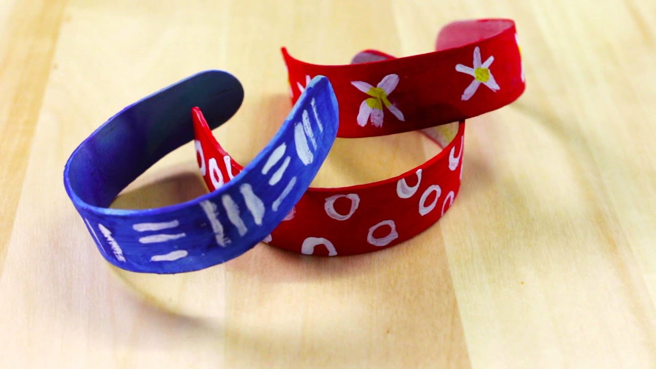 Cómo hacer pulsera con palitos de helado