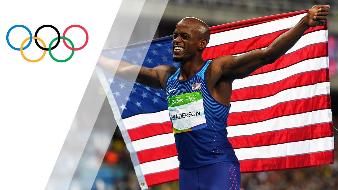 USA's Henderson leaps to Long Jump gold