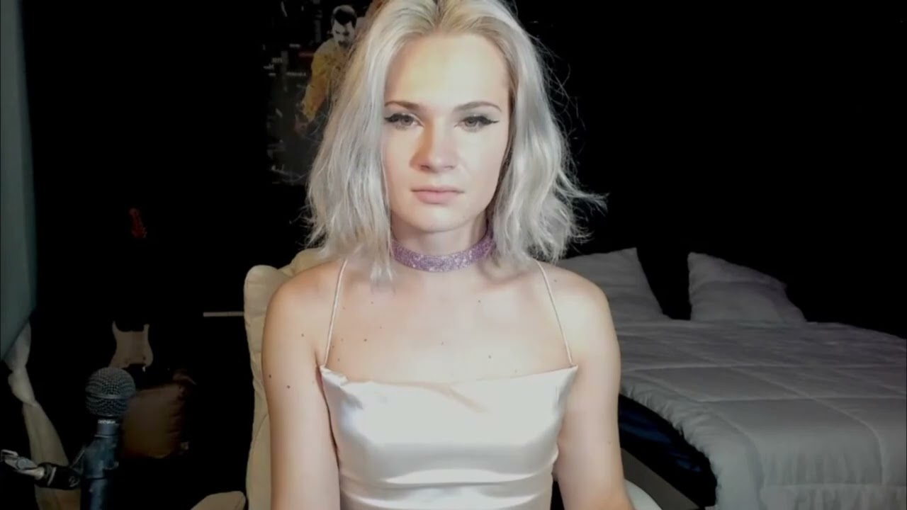 Can a cute transgirl bunny make you blush?