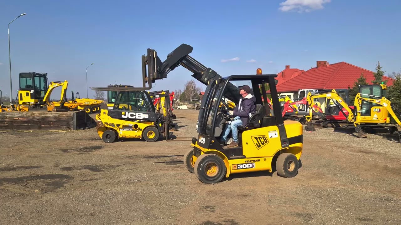 Wózek widłowy teleskopowy JCB 30D 2002r  udźwig 3 tony