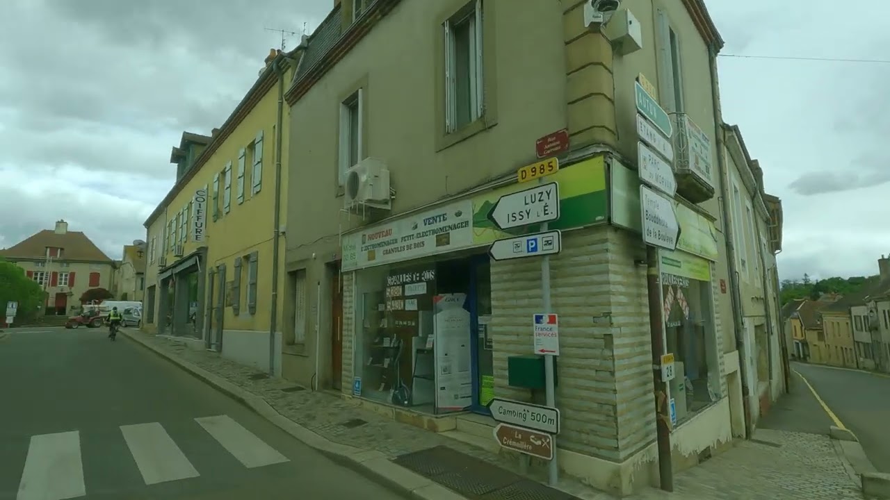 Toulon sur Arroux (71)  - Luzy (58) ,France,  Bourgogne Franche Comté, Road Trip 4